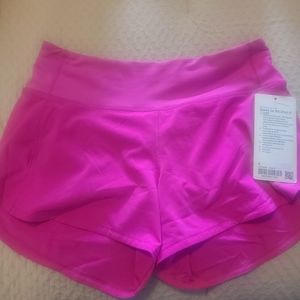 Lululemon Speed Up MR short 4" lined size 6 Sonic Pink